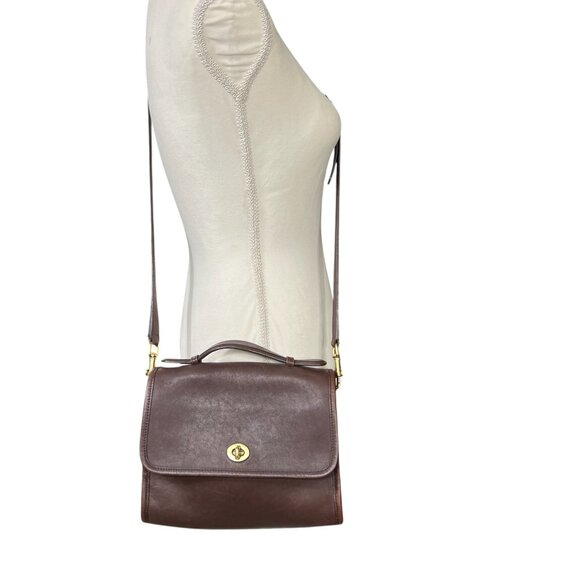 Vintage Coach Walnut Brown Court Crossbody Bag 9870 - Picture 1 of 15